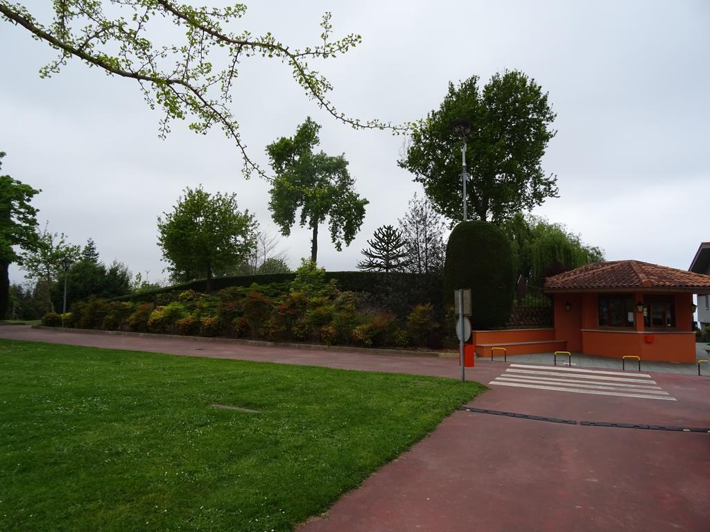 Camping & Bungalows Leagi Mendexa Екстер'єр фото